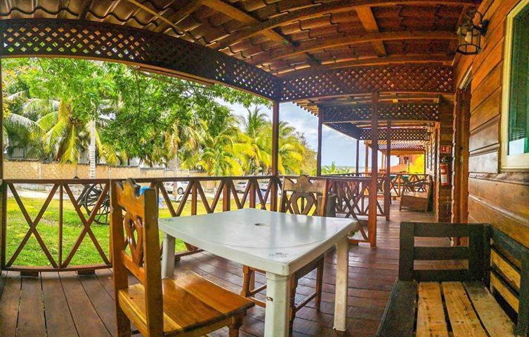 Green Monkey Hostel باكالار المظهر الخارجي الصورة